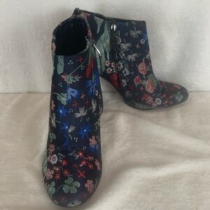 Sam Edelman Cambell‎ Womens Size 8.5 M Floral Booties Jacquard Fabric Shoes